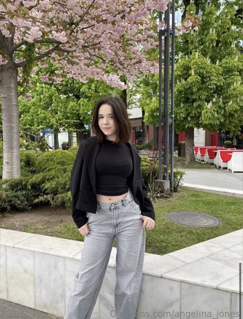 Full leaked Angelina jones private onlyfans photo