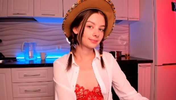 Full leaked Angelinacutie private onlyfans photo