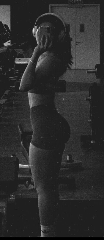 Full leaked Angellowee private onlyfans photo