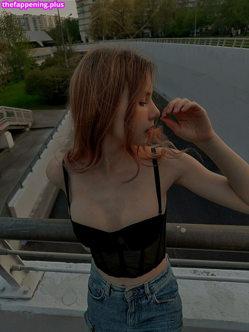 anita_raev