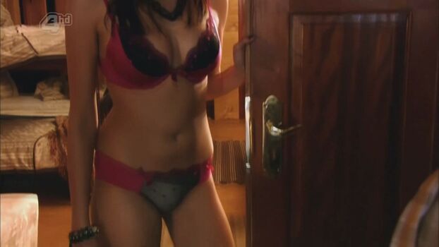 Full leaked Anjli mohindra private onlyfans photo