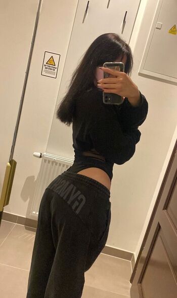 Full leaked Amanda bandeira/ private onlyfans photo