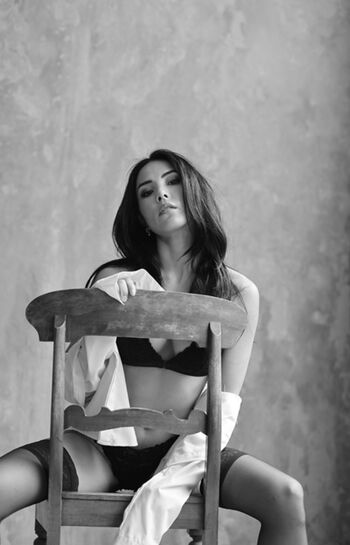 Anna Akana