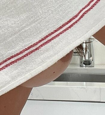 Full leaked Anna louise private onlyfans photo