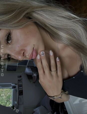 Full leaked Anna scll private onlyfans photo