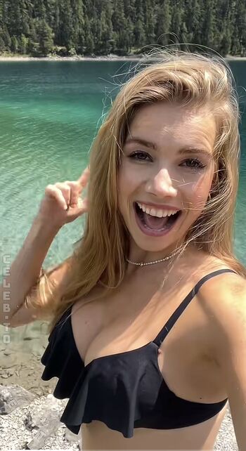 Full leaked Anna strigl private onlyfans photo