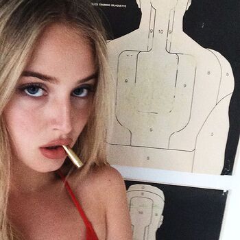 Full leaked Anna van patten private onlyfans photo