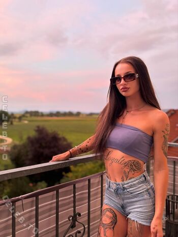 annaa_starr