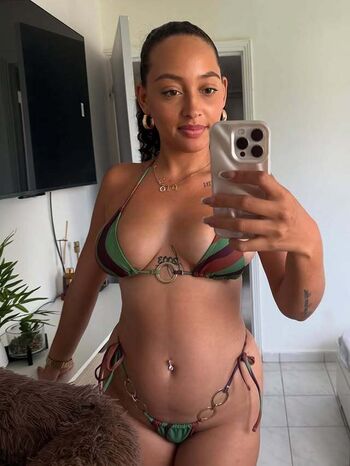 Full leaked Annaaeeelle private onlyfans photo