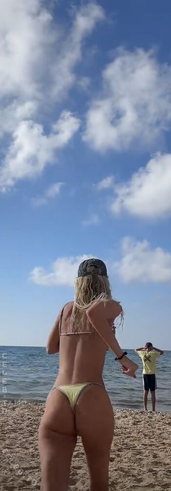 Full leaked Annaauroraegger private onlyfans photo