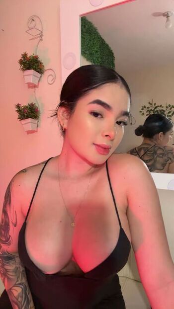 Full leaked Annaishacastro private onlyfans photo