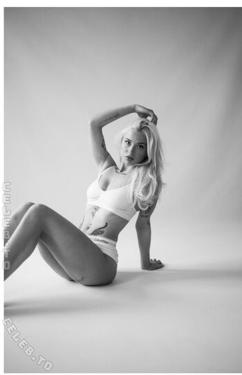 Full leaked Annalena lottner private onlyfans photo