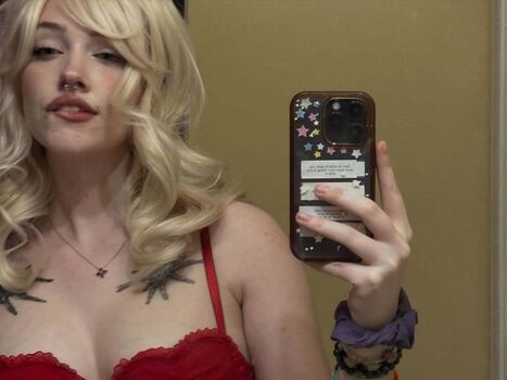 Full leaked Annaliseelliot private onlyfans photo