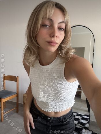 Full leaked Annasofiaaaa private onlyfans photo