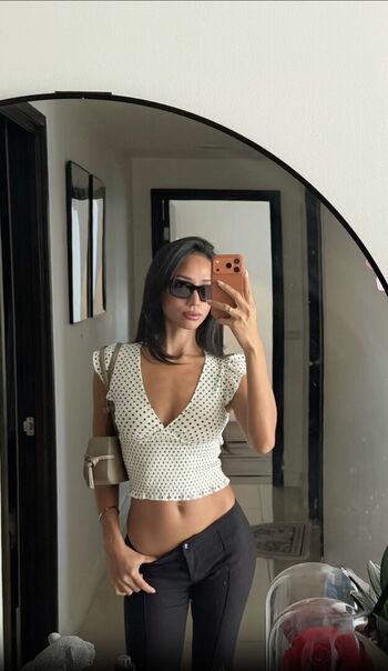 Full leaked Anne ale private onlyfans photo