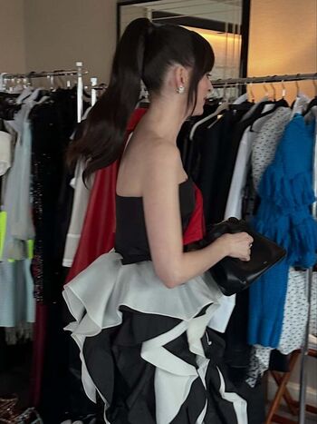 Full leaked Anne hathaway page private onlyfans photo