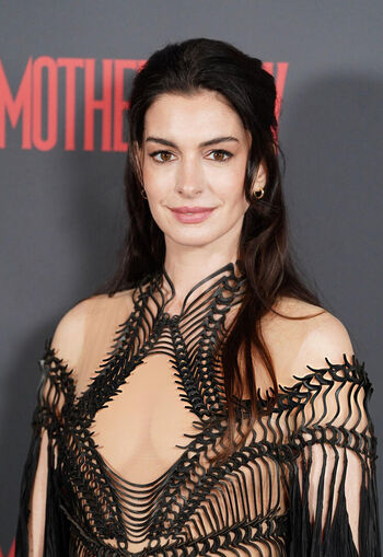 Full leaked Anne hathaway page private onlyfans photo