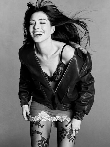 Anne Hathaway