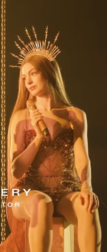 Anne Hathaway