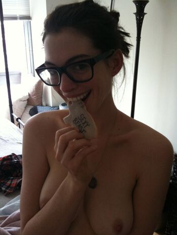 Full leaked Anne hathaway private onlyfans photo