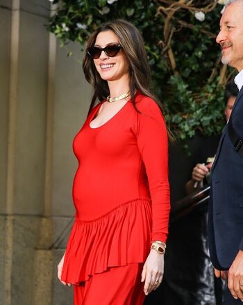Full leaked Anne hathaway page private onlyfans photo