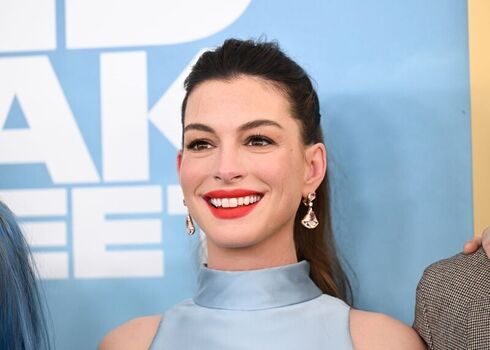 Anne Hathaway