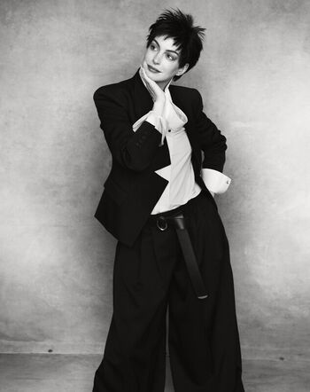 Anne Hathaway