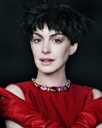 Anne Hathaway
