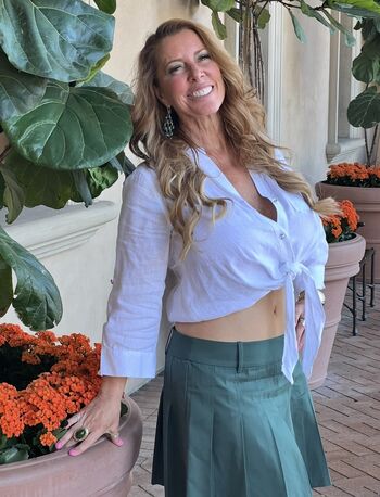 Annette Warburton