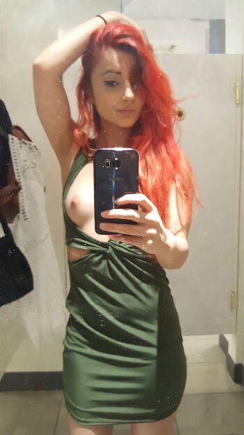 Full leaked Anniefuchsia private onlyfans photo