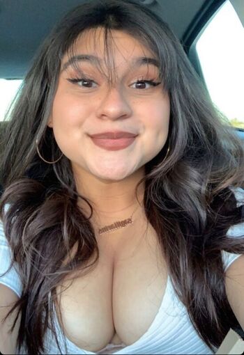 Full leaked Anniesbookstore private onlyfans photo