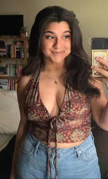 Full leaked Anniesbookstore private onlyfans photo