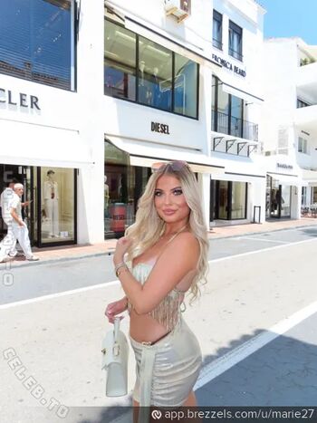 Full leaked Annmariedtz private onlyfans photo