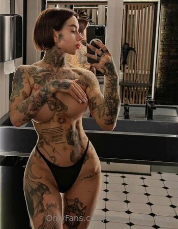 Full leaked Anny huge tits  page private onlyfans photo