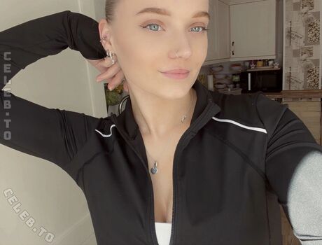 Full leaked Anny vans private onlyfans photo