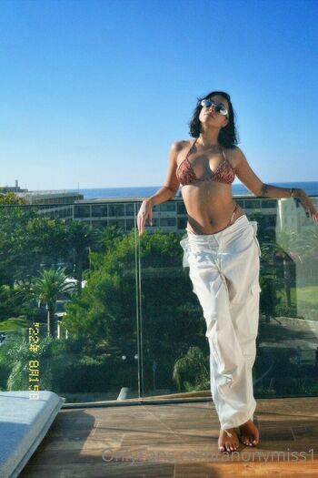 Full leaked Anonymiss private onlyfans photo