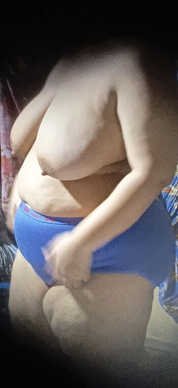 Full leaked Anouk busty private onlyfans photo