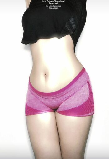 Full leaked Anshika verma private onlyfans photo