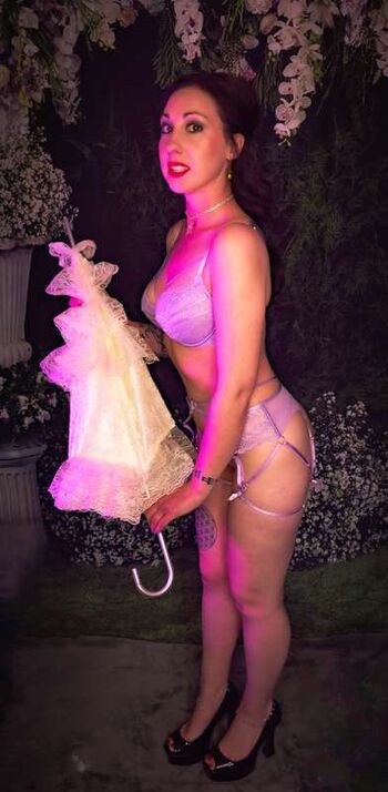 Full leaked Anunna healing private onlyfans photo