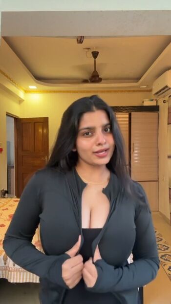 Full leaked Anushka deokate page private onlyfans photo