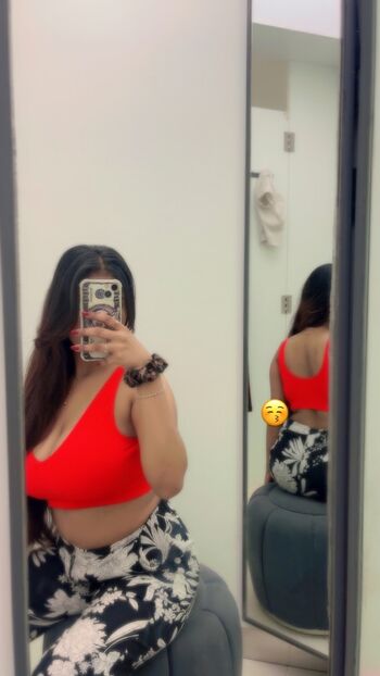 Full leaked Anushka solanki private onlyfans photo