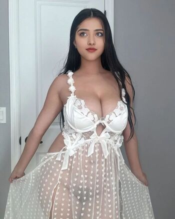 Full leaked Anya advani private onlyfans photo