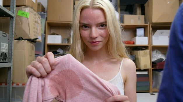 Full leaked Anya taylor joy page private onlyfans photo