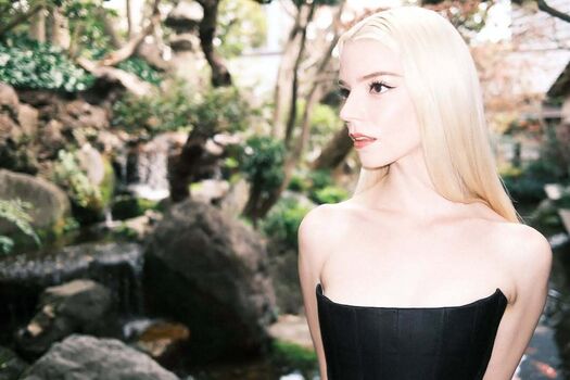 Full leaked Anya taylor joy page private onlyfans photo