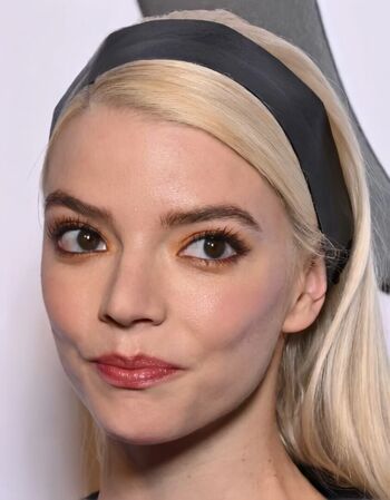 Full leaked Anya taylor joy  page private onlyfans photo