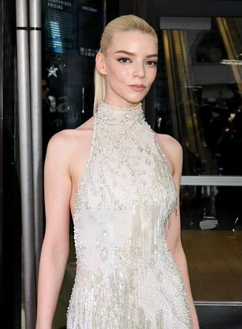 Full leaked Anya taylor joy  page private onlyfans photo