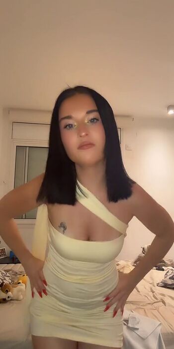 Full leaked Aora dj page private onlyfans photo