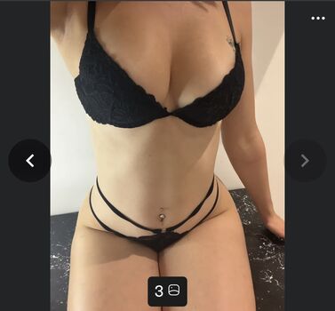 Full leaked Aora dj private onlyfans photo