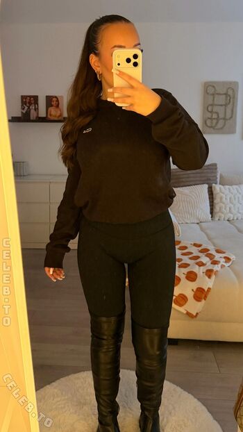 Full leaked Apr allegra private onlyfans photo