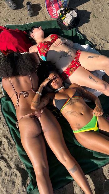 Full leaked Aprlfls private onlyfans photo